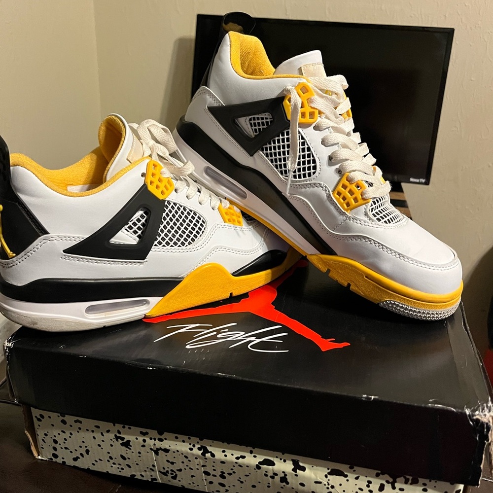 Jordan White and Yellow Sneakers Air Jordan 4